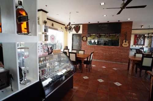 Heroes Hotel image 24