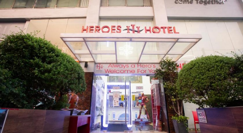 Heroes Hotel